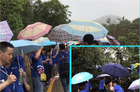 ag九游会j9入口师傅暴雨上山行